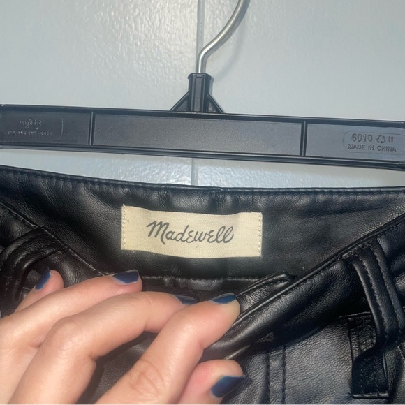Madewell Faux Leather Black High Waist The Perfect Vintage Straight Jean Size 28 - Picture 7 of 10
